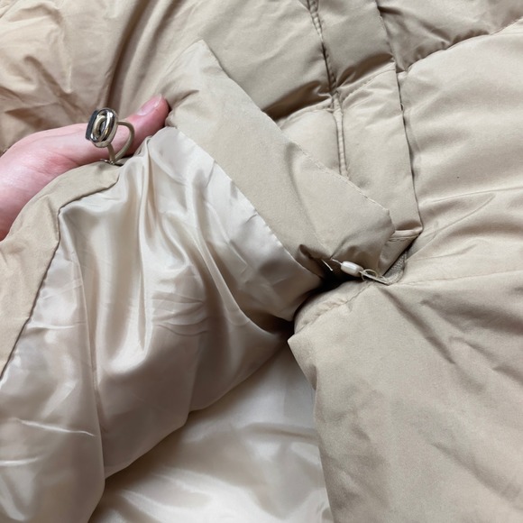 Lululemon Angled‎ Full Zip Puffer Vest Beige Sleeveless Collar lined - Picture 6 of 9